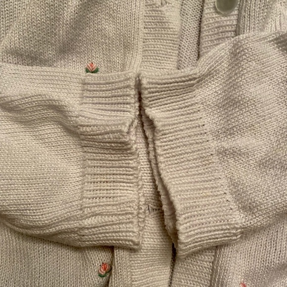 Sophie Dess Sweater Crochet Collar&Embroidery Rose - Picture 5 of 10